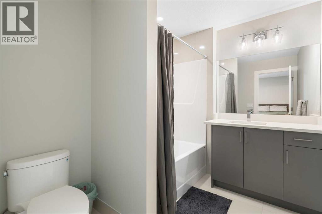 Single Family House for Sale in    Avenue NE Tuxedo Park Calgary 