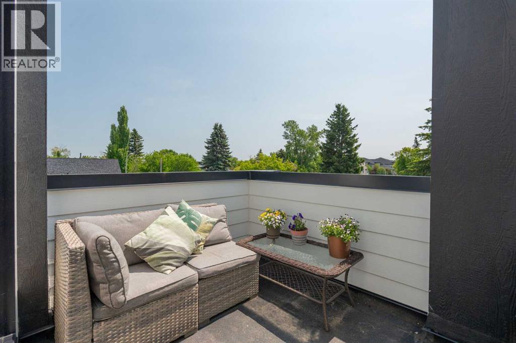 Single Family House for Sale in    Avenue NE Tuxedo Park Calgary 