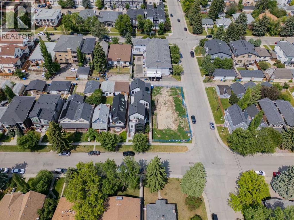 Single Family House for Sale in    Avenue NE Tuxedo Park Calgary 