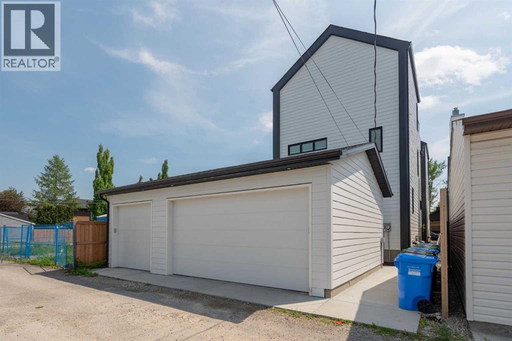 Single Family House for Sale in    Avenue NE Tuxedo Park Calgary 