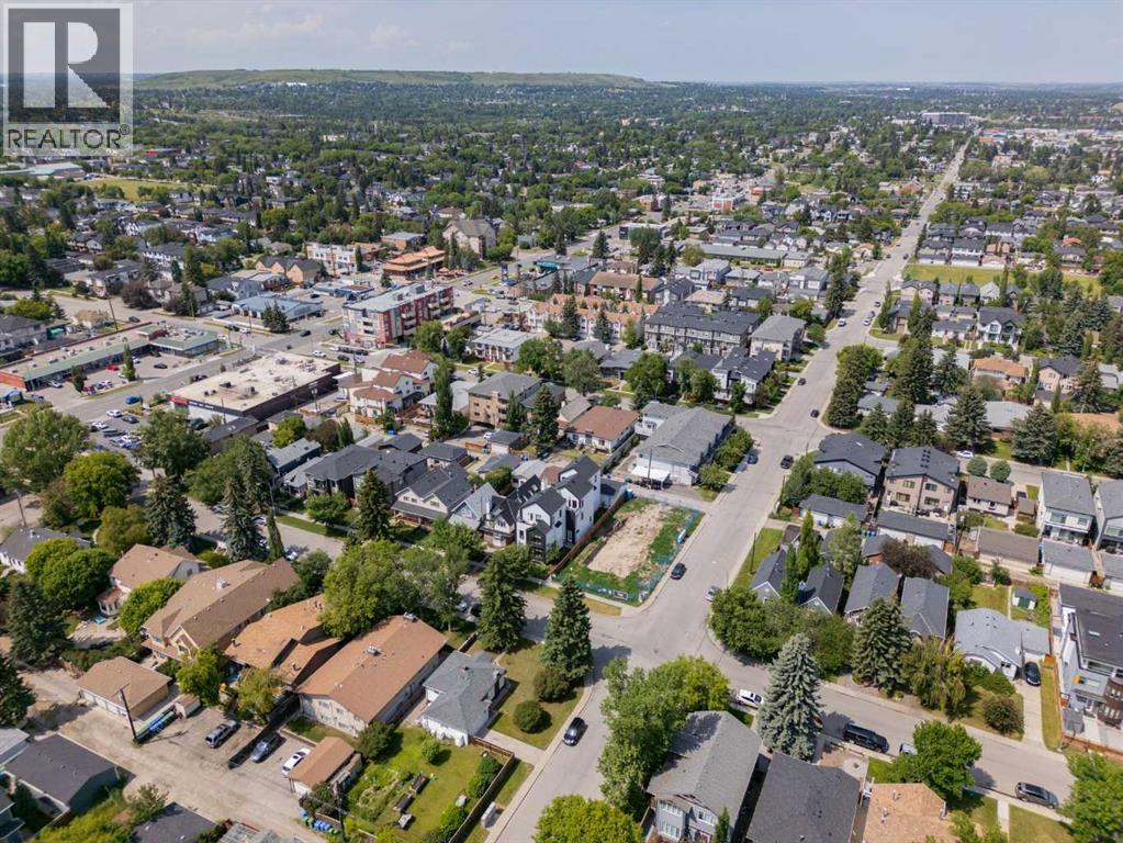 Single Family House for Sale in    Avenue NE Tuxedo Park Calgary 