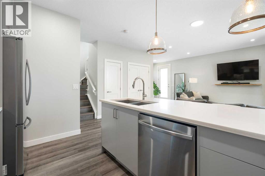 Single Family House for Sale in    Avenue NE Tuxedo Park Calgary 