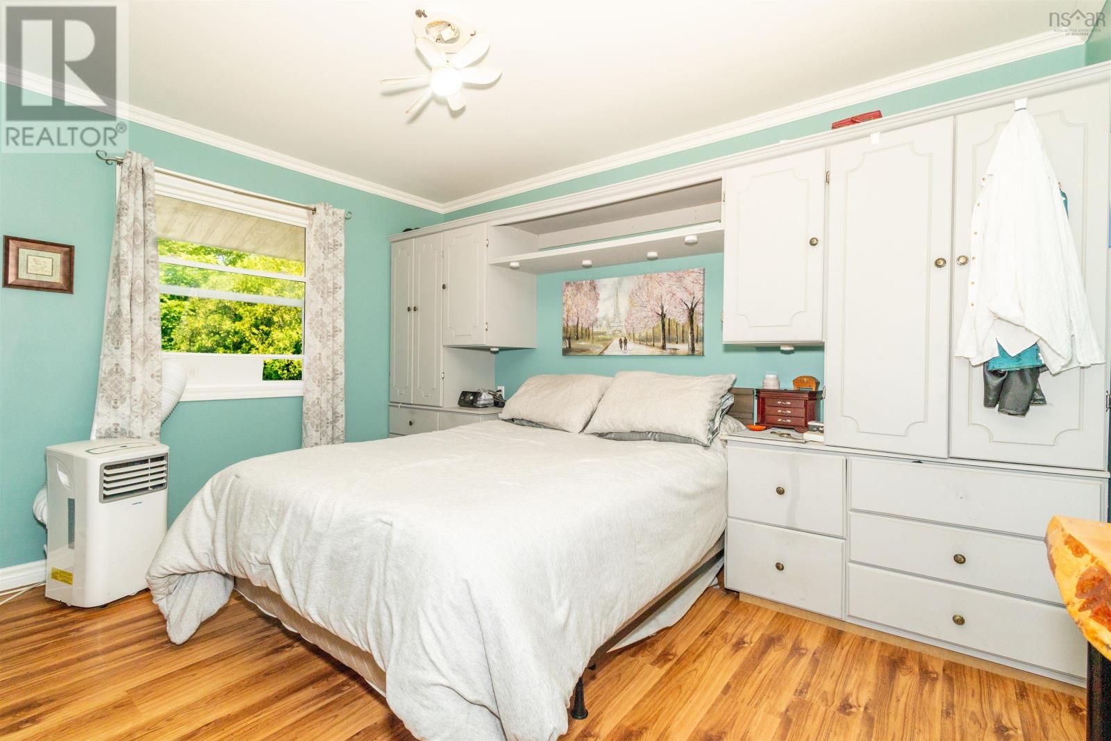 Property 34 of 40 of 56 Holic Avenue