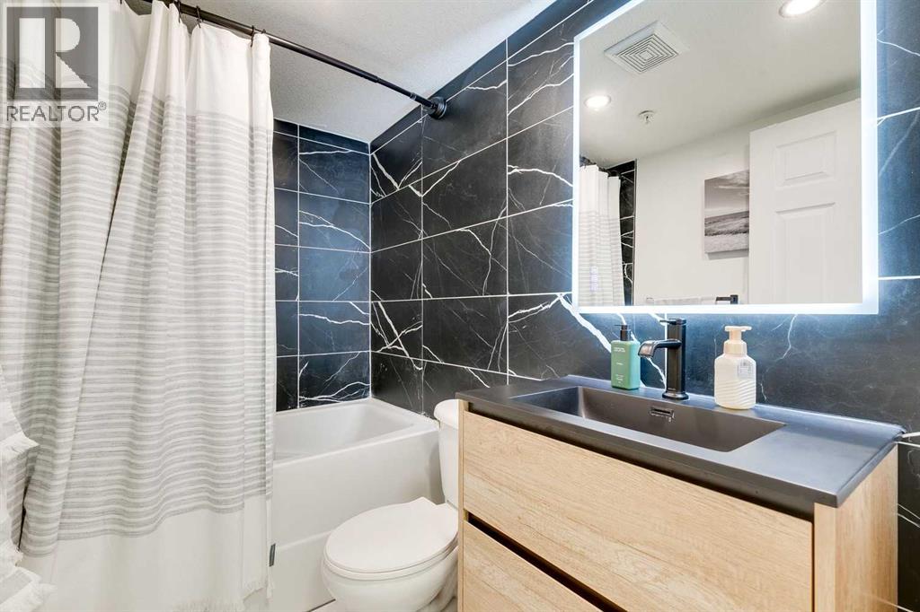 Single Family House for Sale in    Street SW Sunalta Calgary 