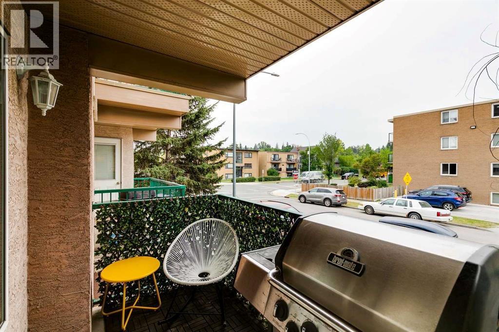 Single Family House for Sale in    Street SW Sunalta Calgary 