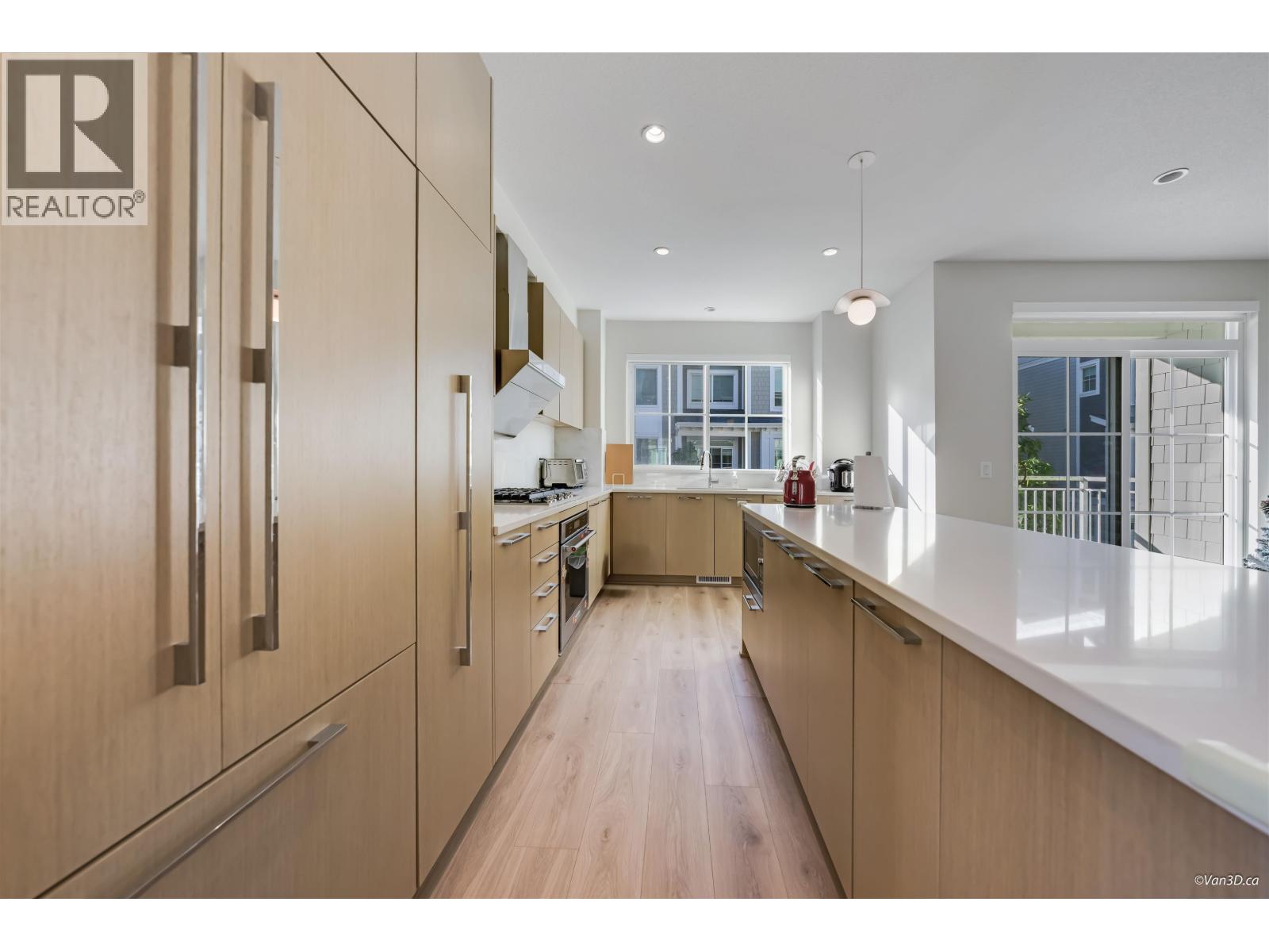 #16-5311 ADMIRAL Way, Delta