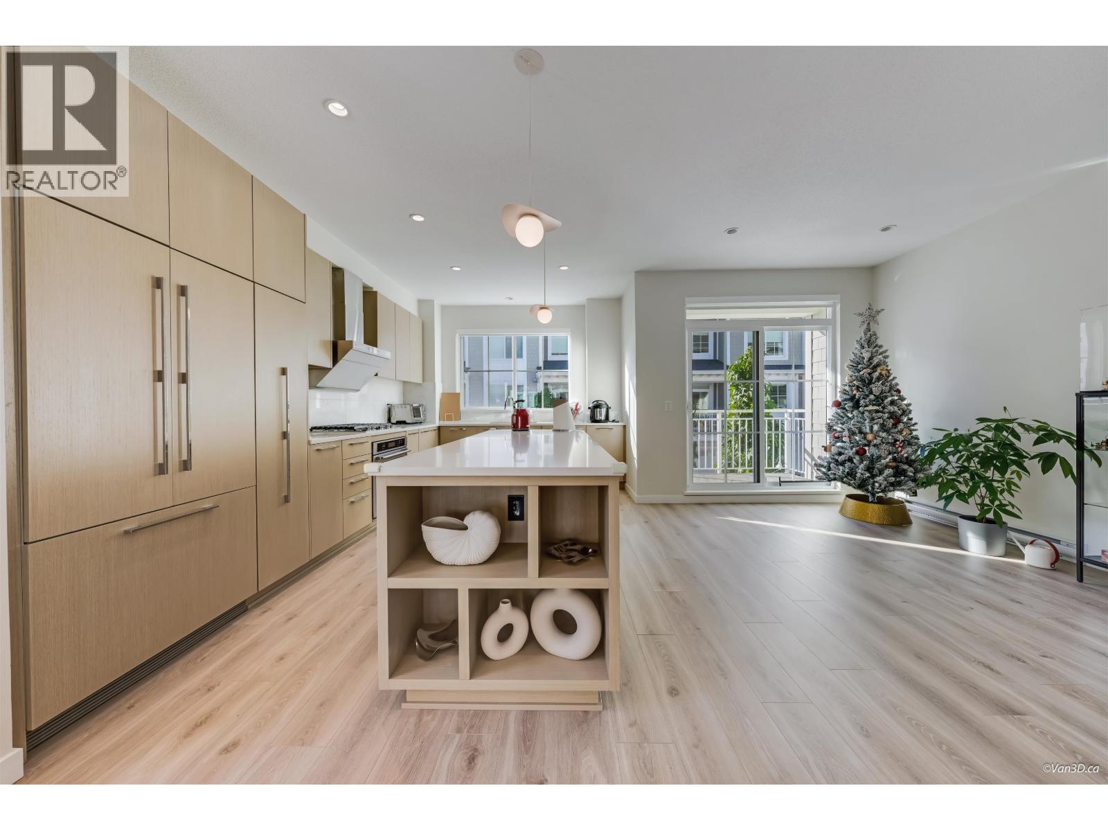 #16-5311 ADMIRAL Way, Delta