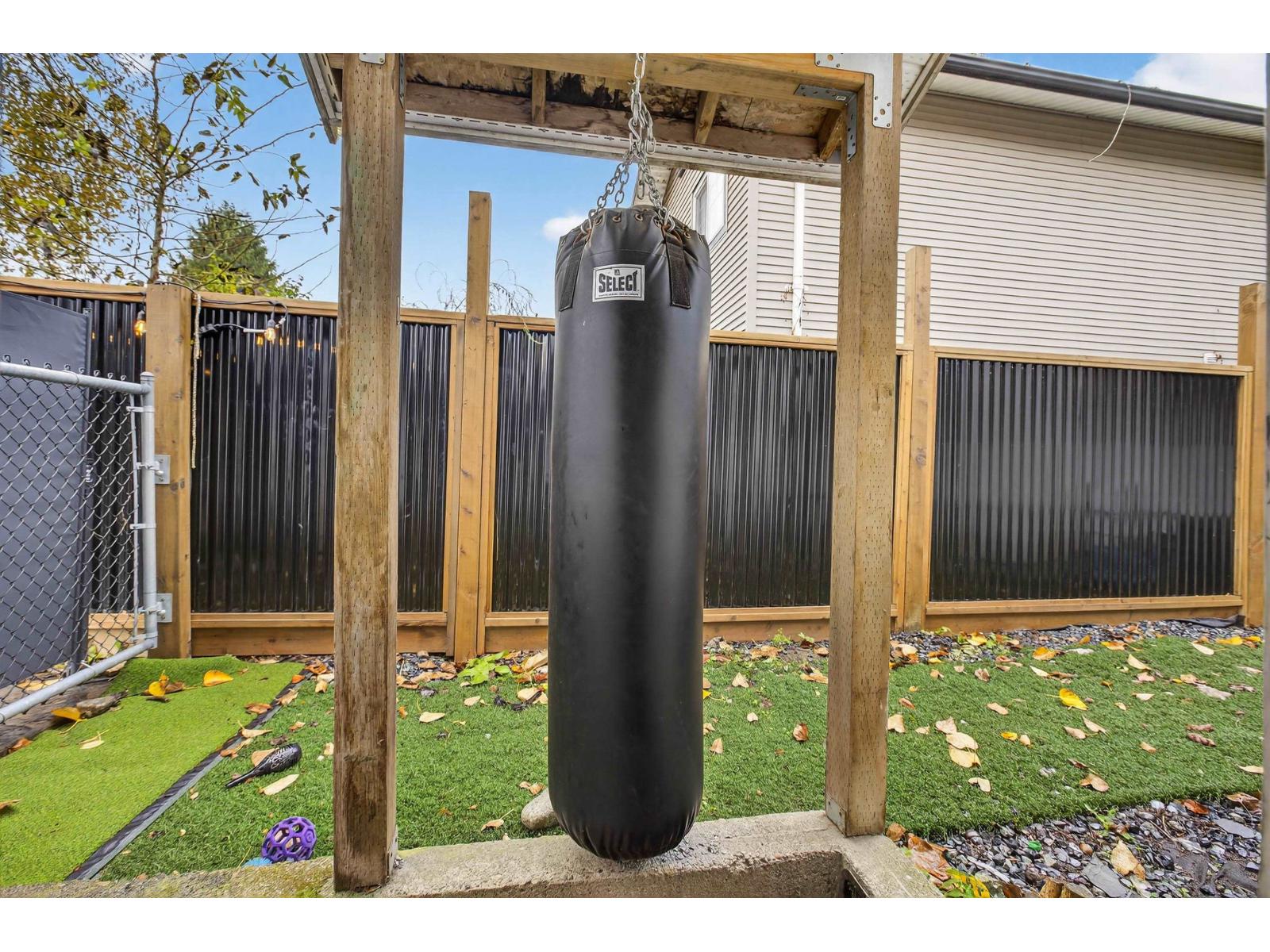 26500 32A AVENUE, Langley