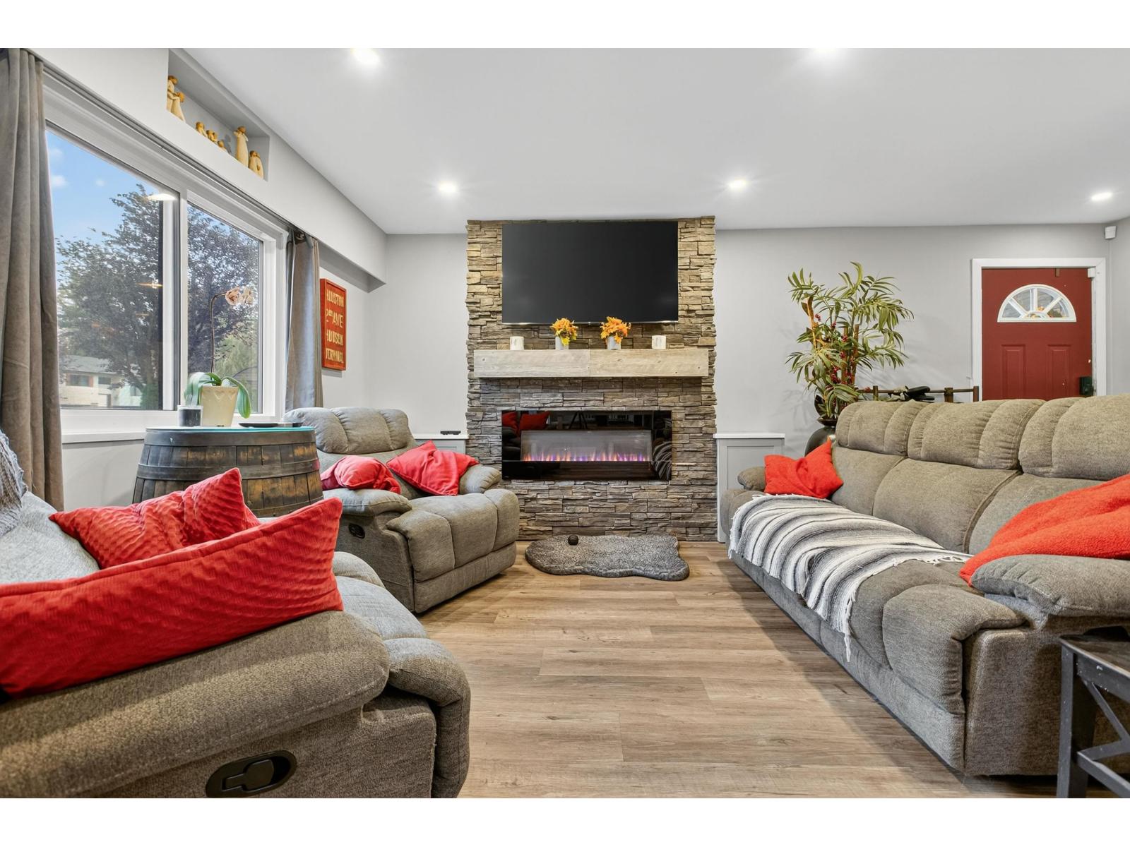 26500 32A AVENUE, Langley