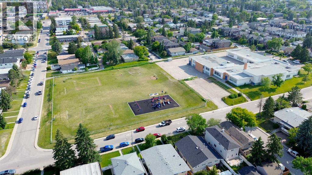 Single Family House for Sale in   Rosscarrock Gate SW Rosscarrock Calgary 