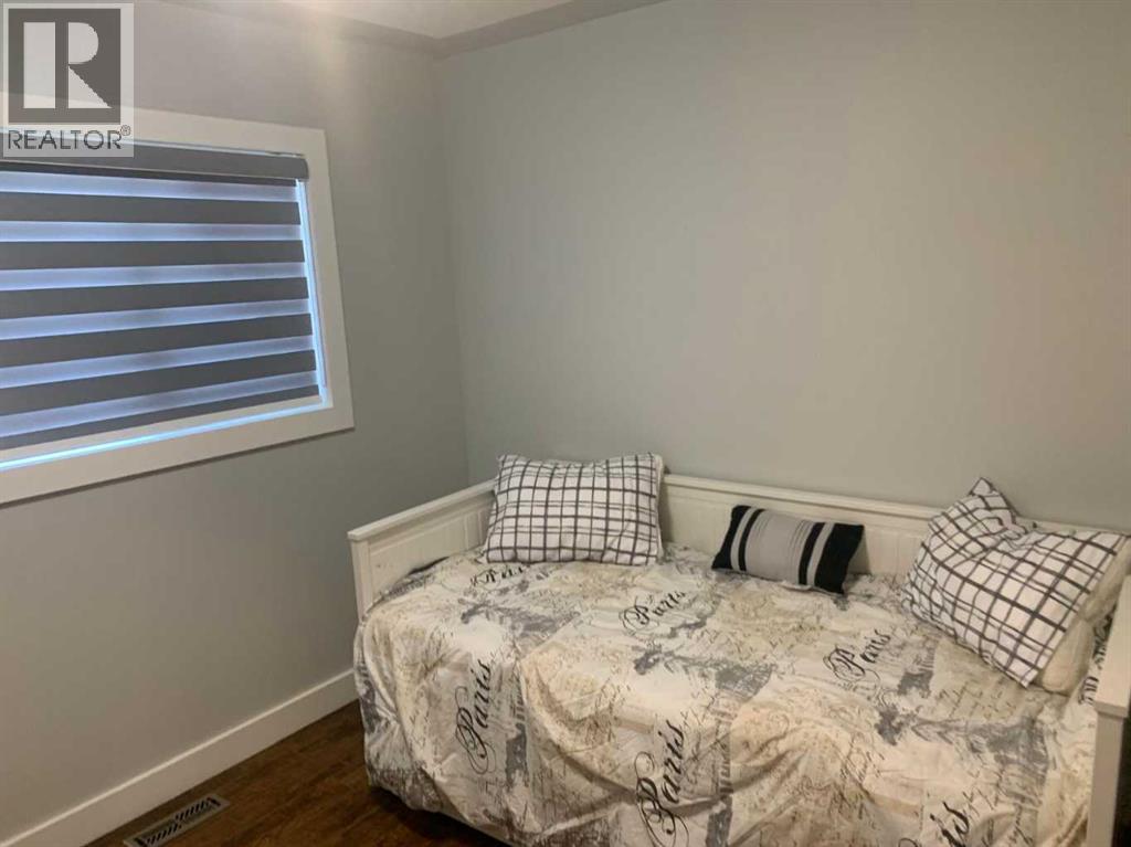 Single Family House Bungalow for Sale in   Avenue NW Bowness Calgary 