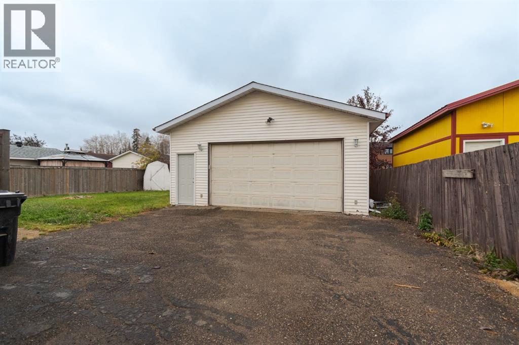 114 Highfield Street, Fort McMurray