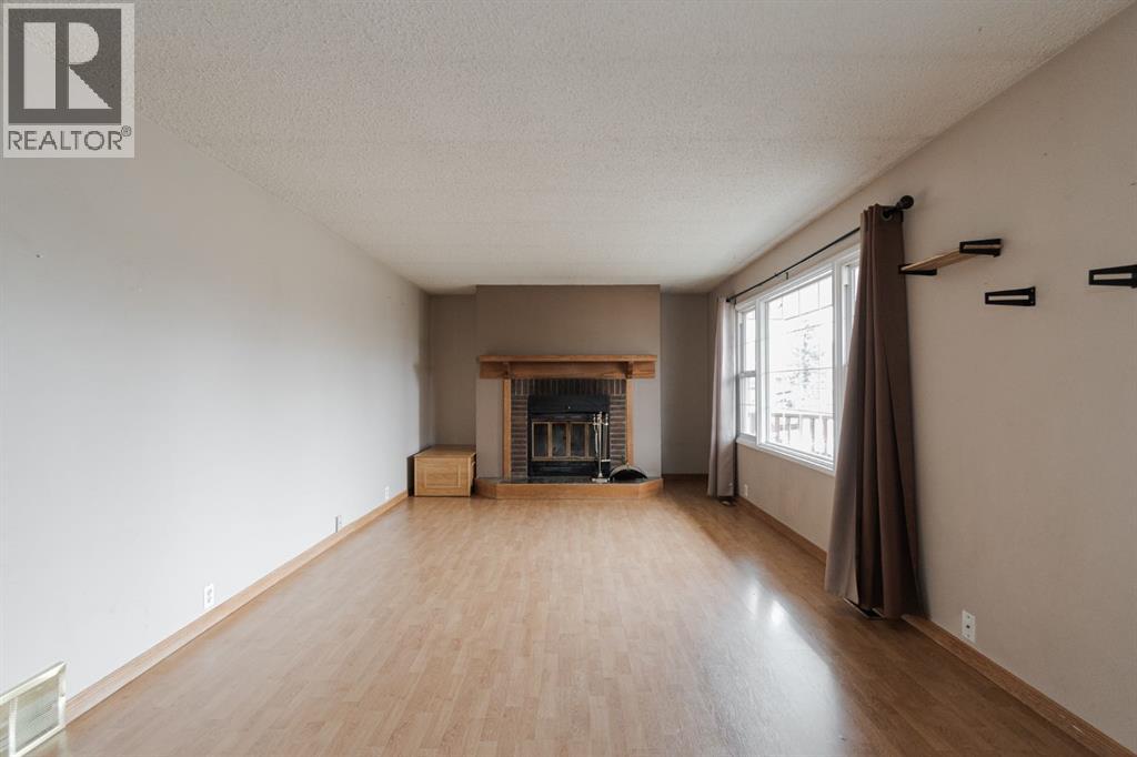114 Highfield Street, Fort McMurray