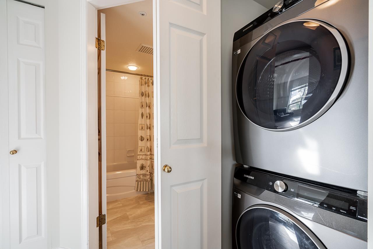 205 1576 MERKLIN STREET, White Rock