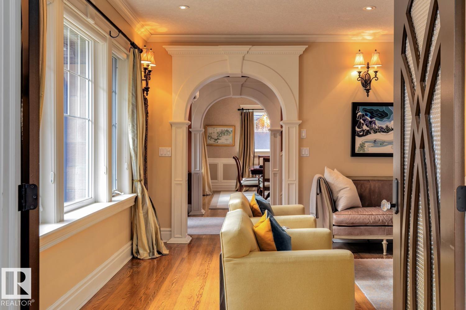 6306 111 AV NW NW, Edmonton