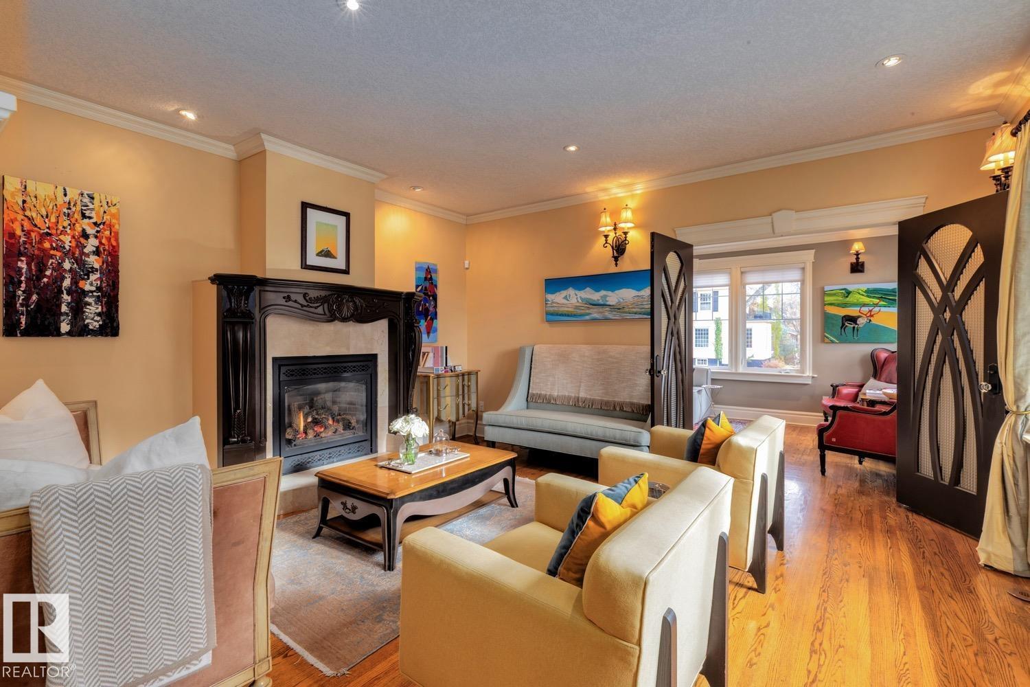 6306 111 AV NW NW, Edmonton