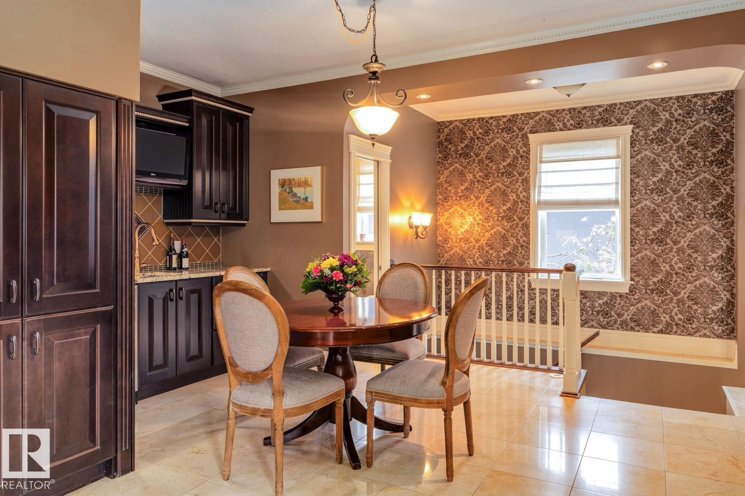 6306 111 AV NW NW, Edmonton