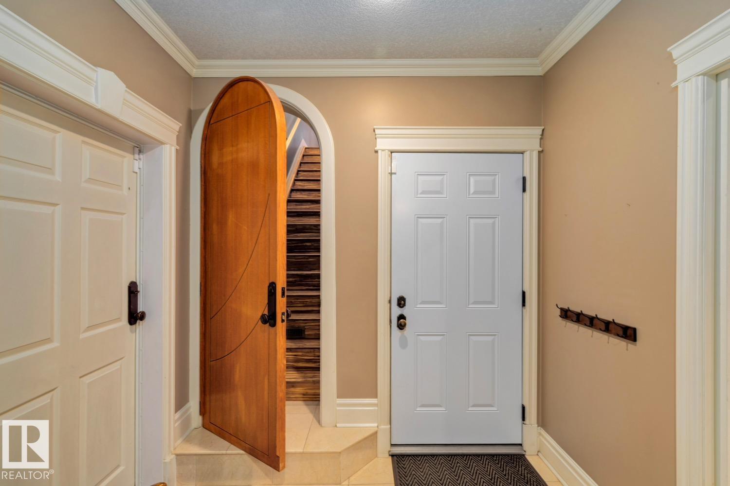 6306 111 AV NW NW, Edmonton