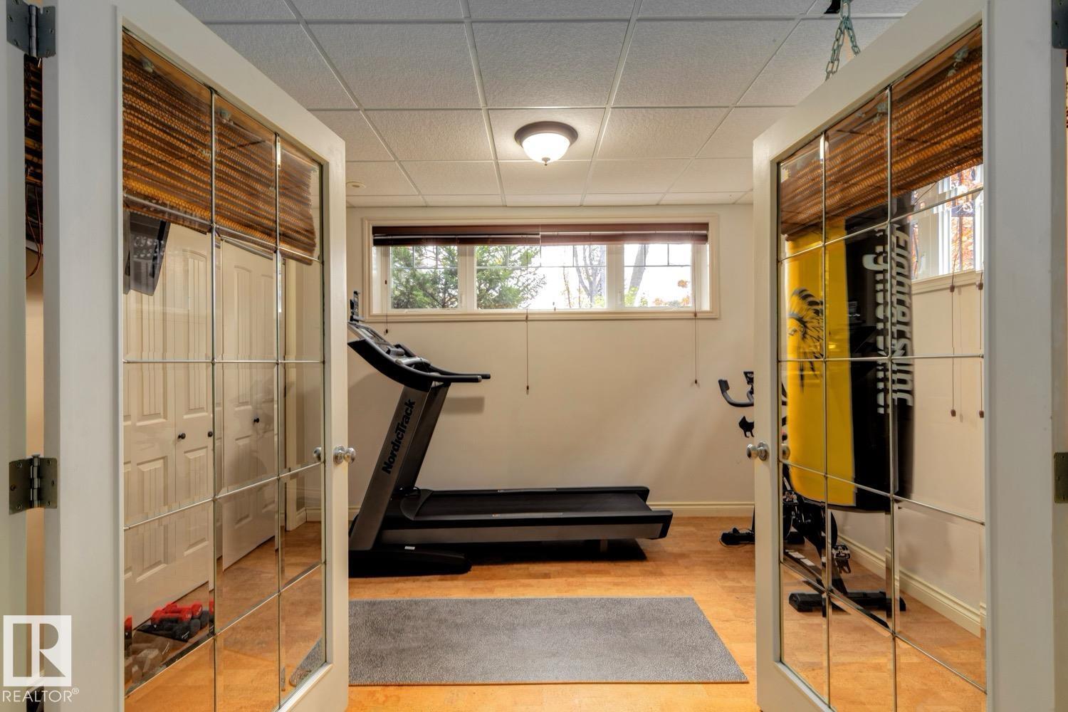 6306 111 AV NW NW, Edmonton