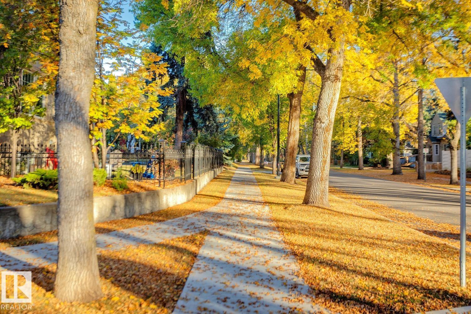 6306 111 AV NW NW, Edmonton