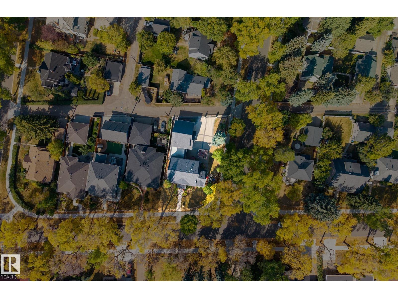 6306 111 AV NW NW, Edmonton