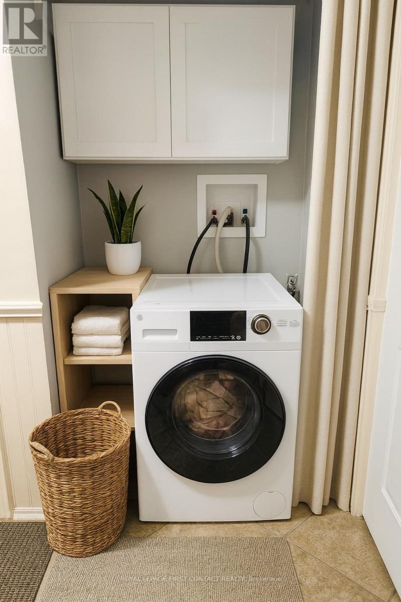 Single Family House for Sale in  DELANEY CRESCENT Barrie (Northwest) 