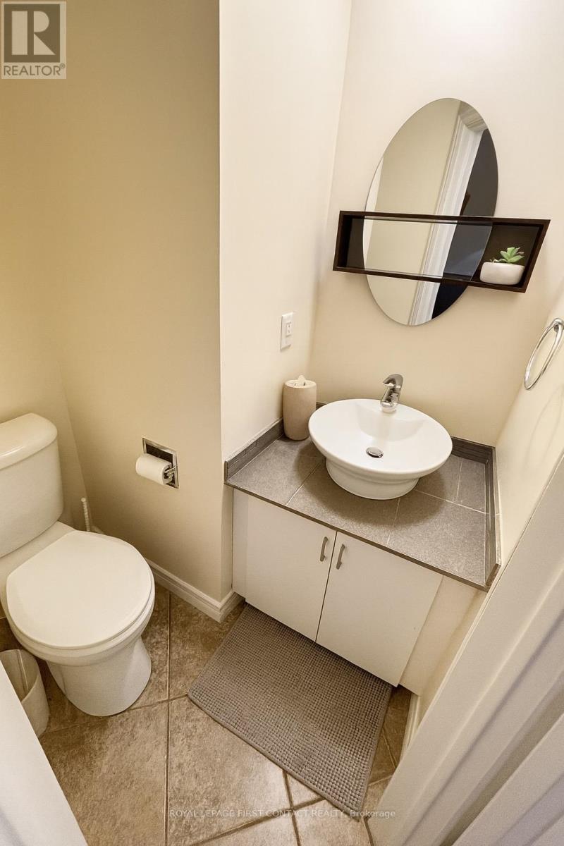 Single Family House for Sale in  DELANEY CRESCENT Barrie (Northwest) 