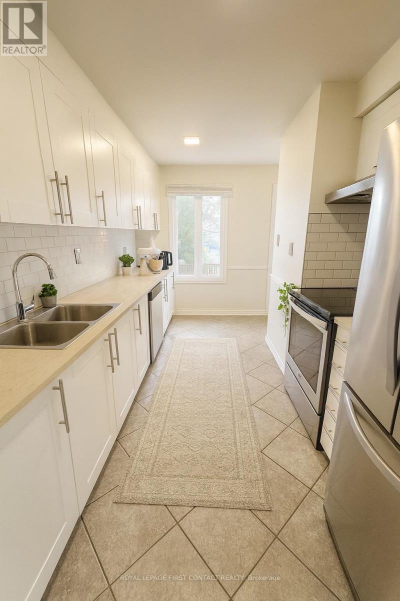 Single Family House for Sale in  DELANEY CRESCENT Barrie (Northwest) 