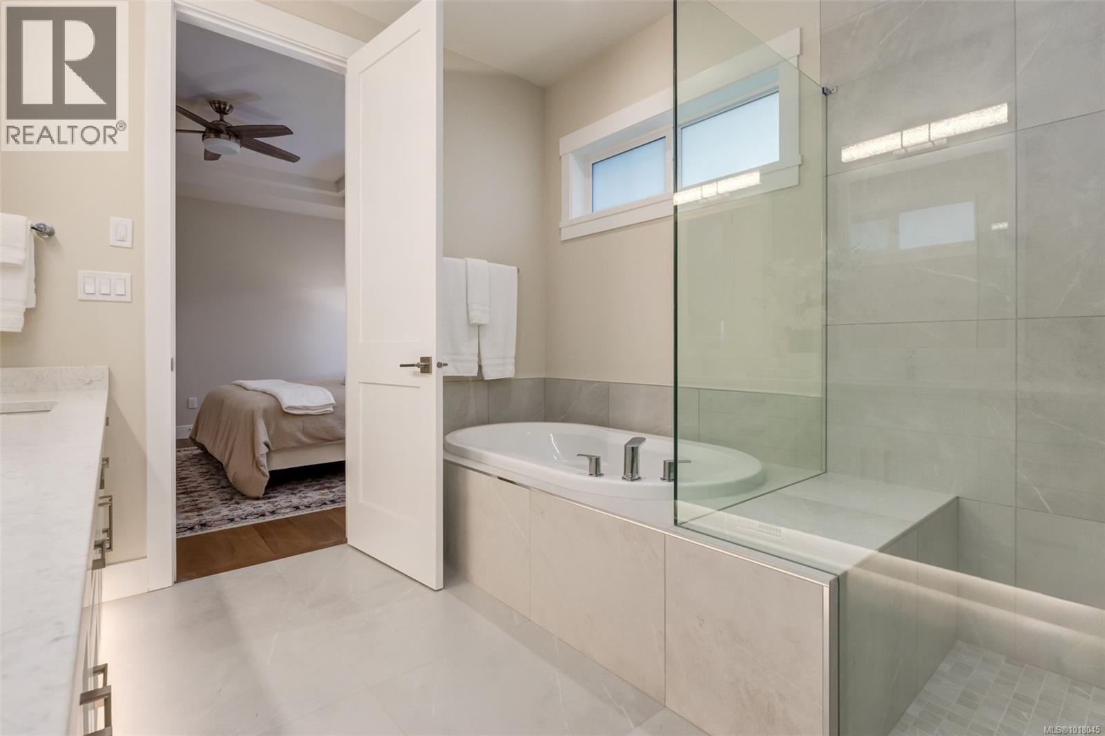 1189 Lee Rd, Parksville