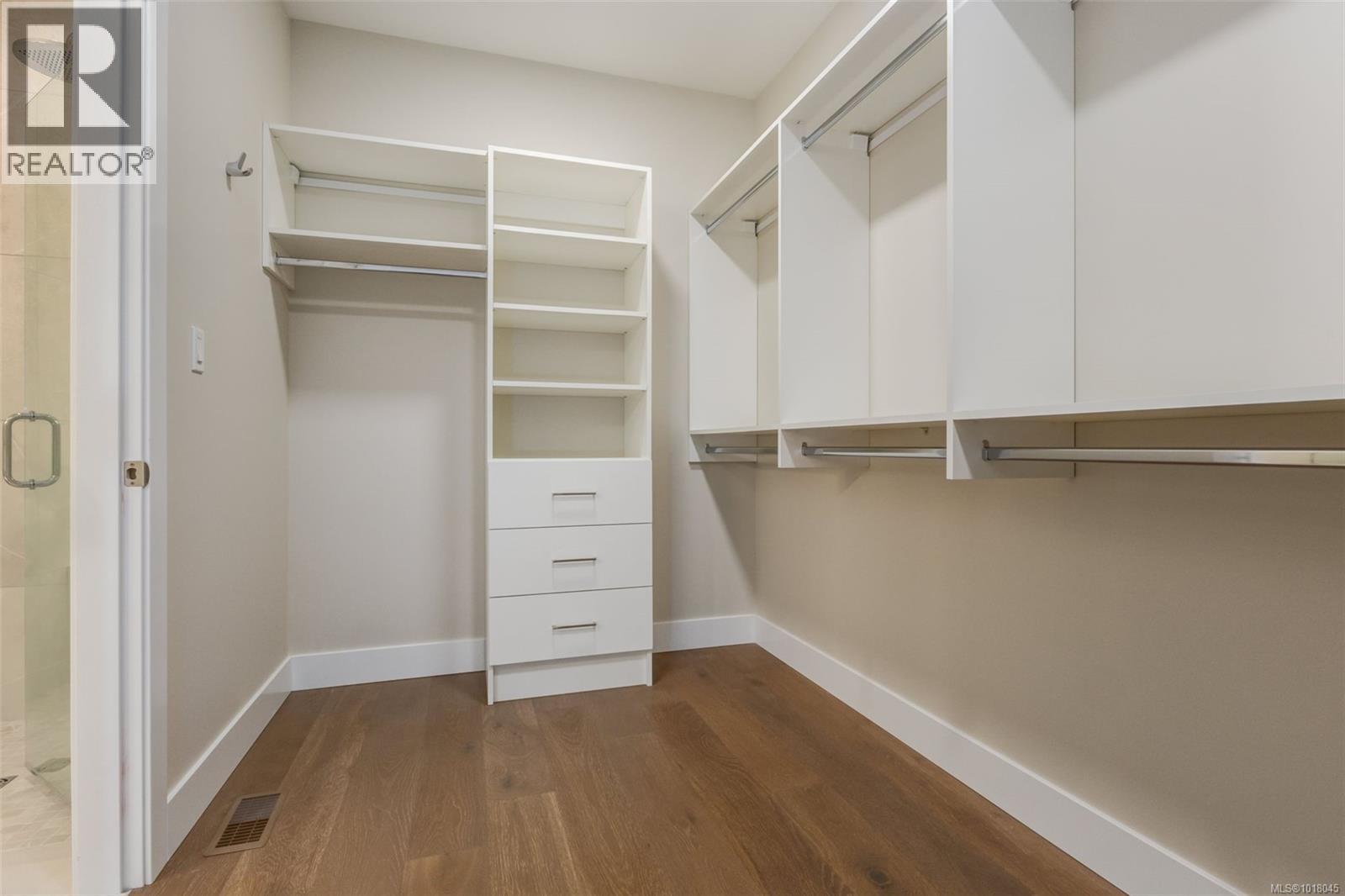 1189 Lee Rd, Parksville