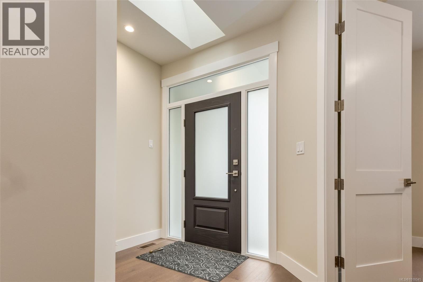 1189 Lee Rd, Parksville
