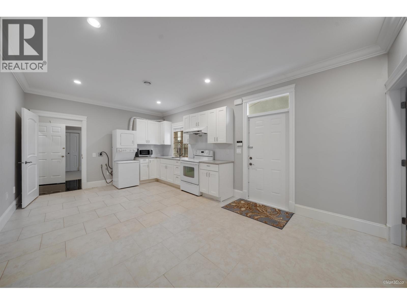 8811 MINLER Road, Richmond