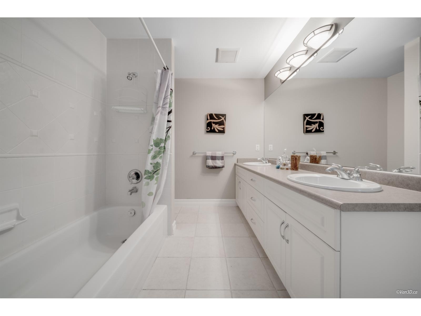 15828 SOMERSET PLACE, Surrey