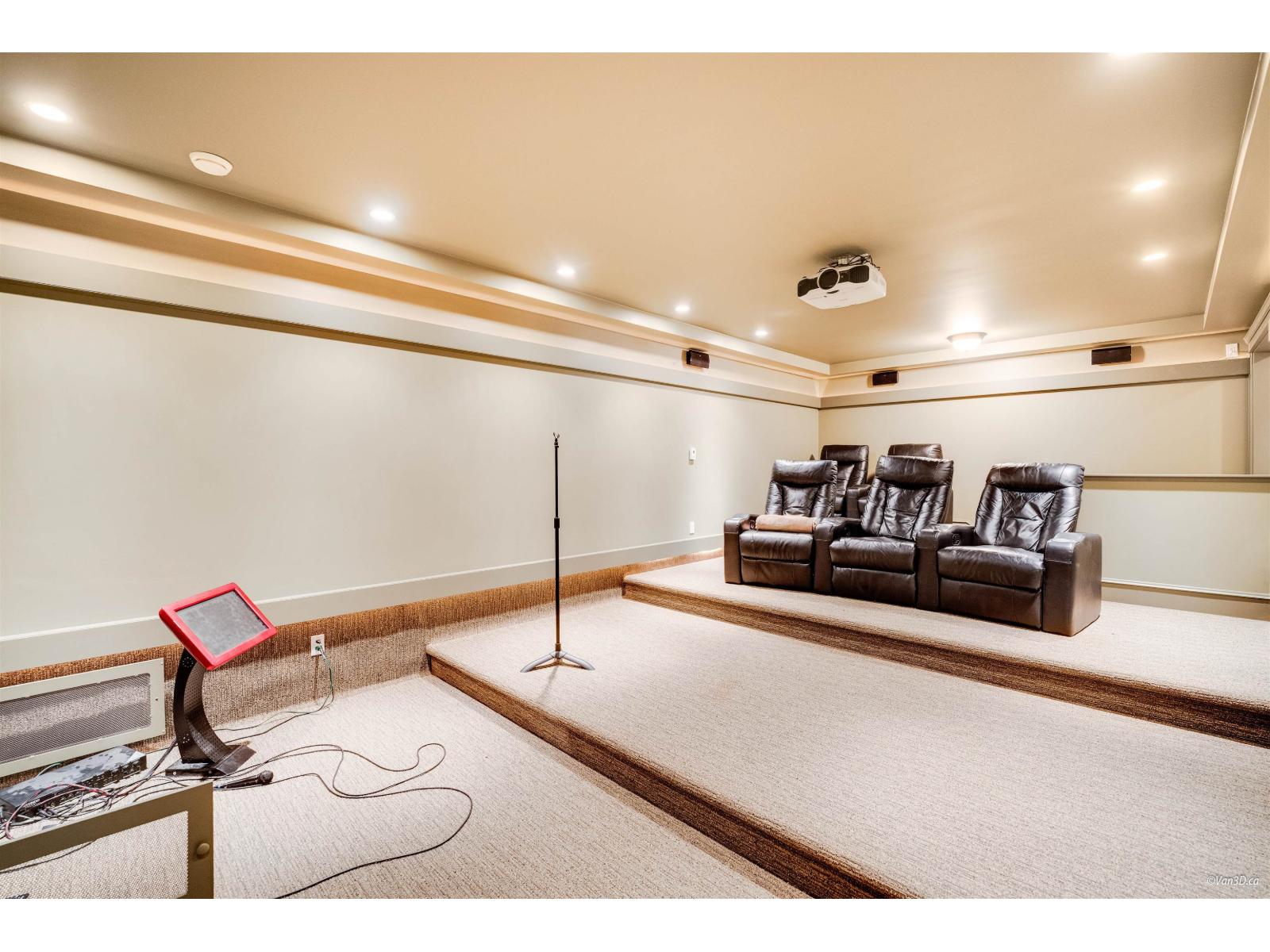 13939 28 AVENUE, Surrey