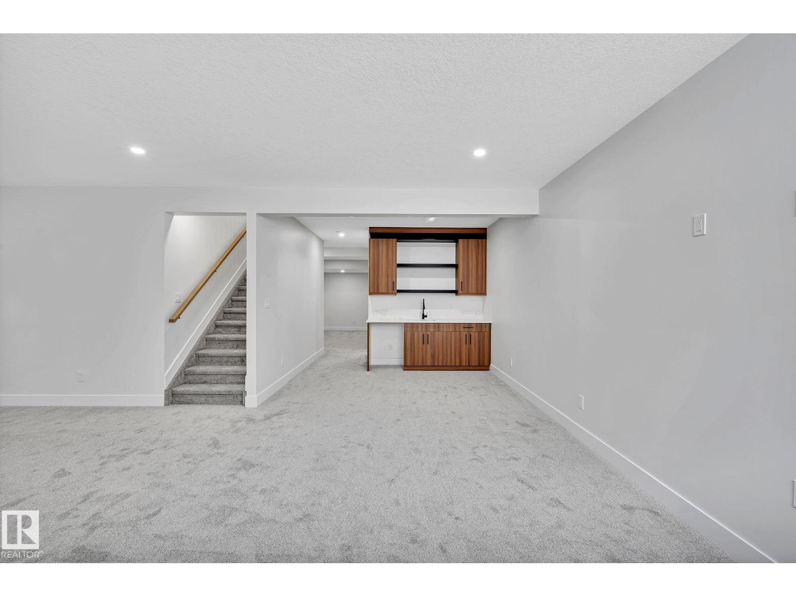 #24 104 ALLARD LI SW, Edmonton