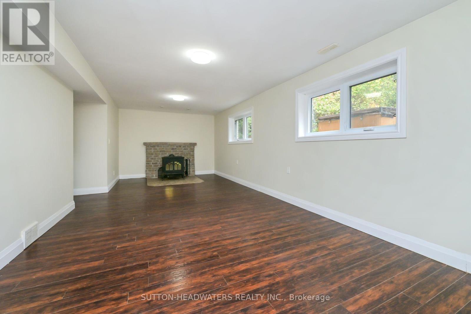 5 CEDAR DRIVE - 20