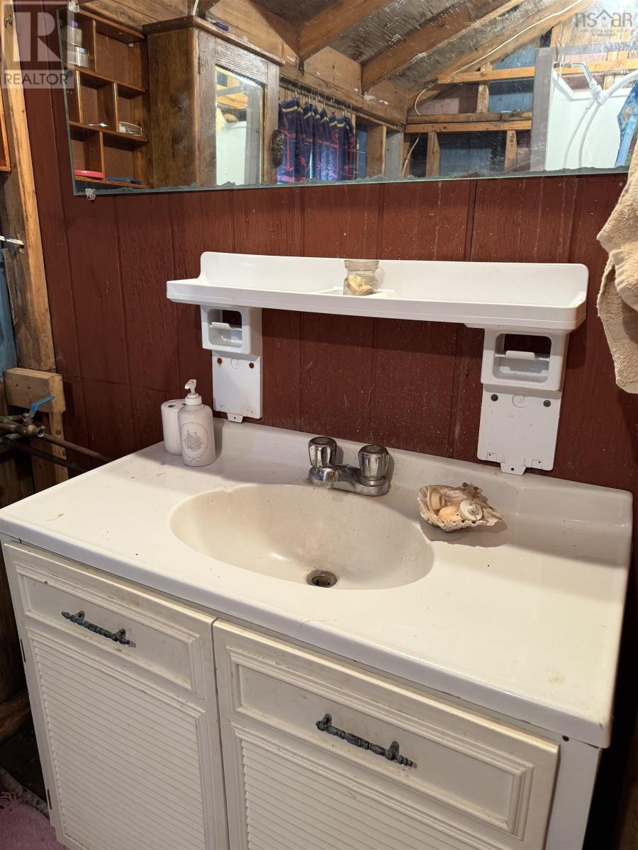 Property 12 of 24 of 28 Quahog Lane