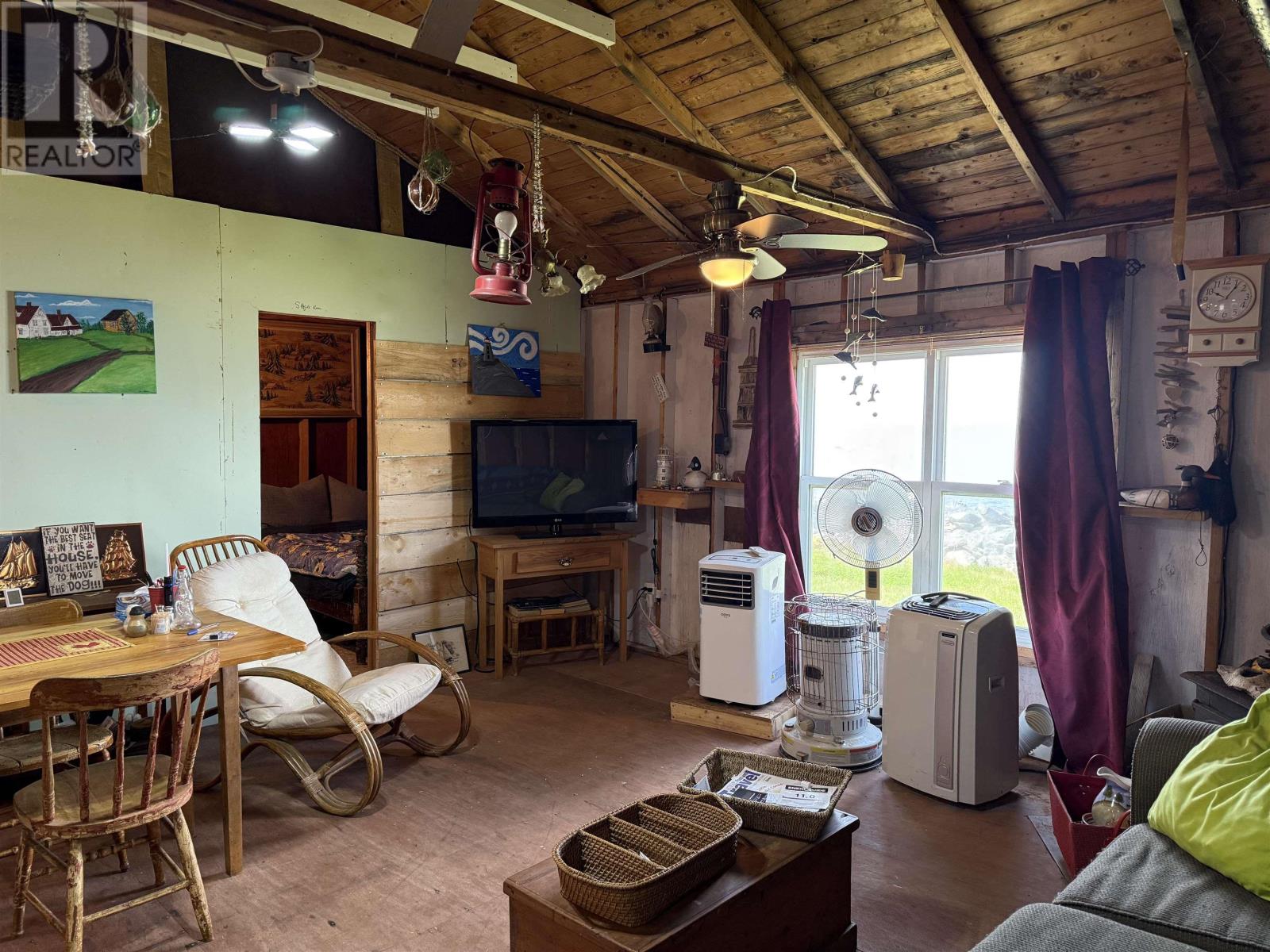 Property 3 of 24 of 28 Quahog Lane