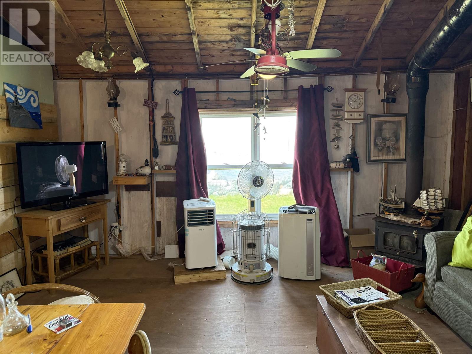 Property 5 of 24 of 28 Quahog Lane