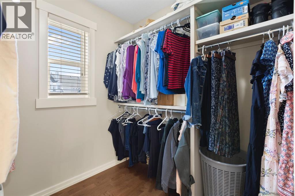 Single Family House for Sale in  Henwood Street SW Garrison Green Calgary 