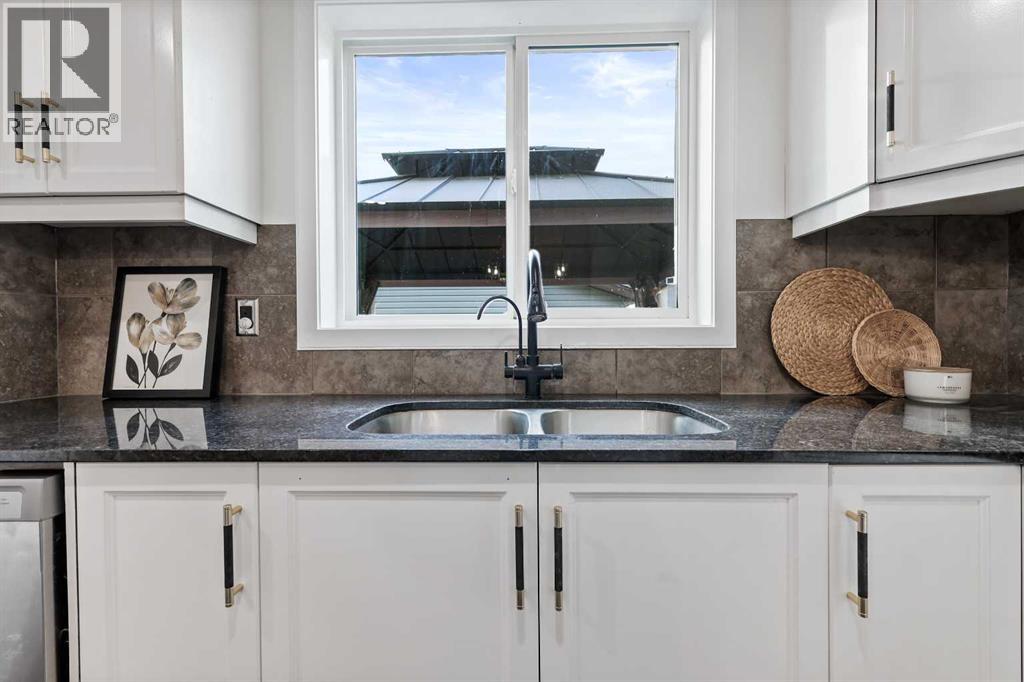 Single Family House for Sale in  Copperpond Rise SE Copperfield Calgary 