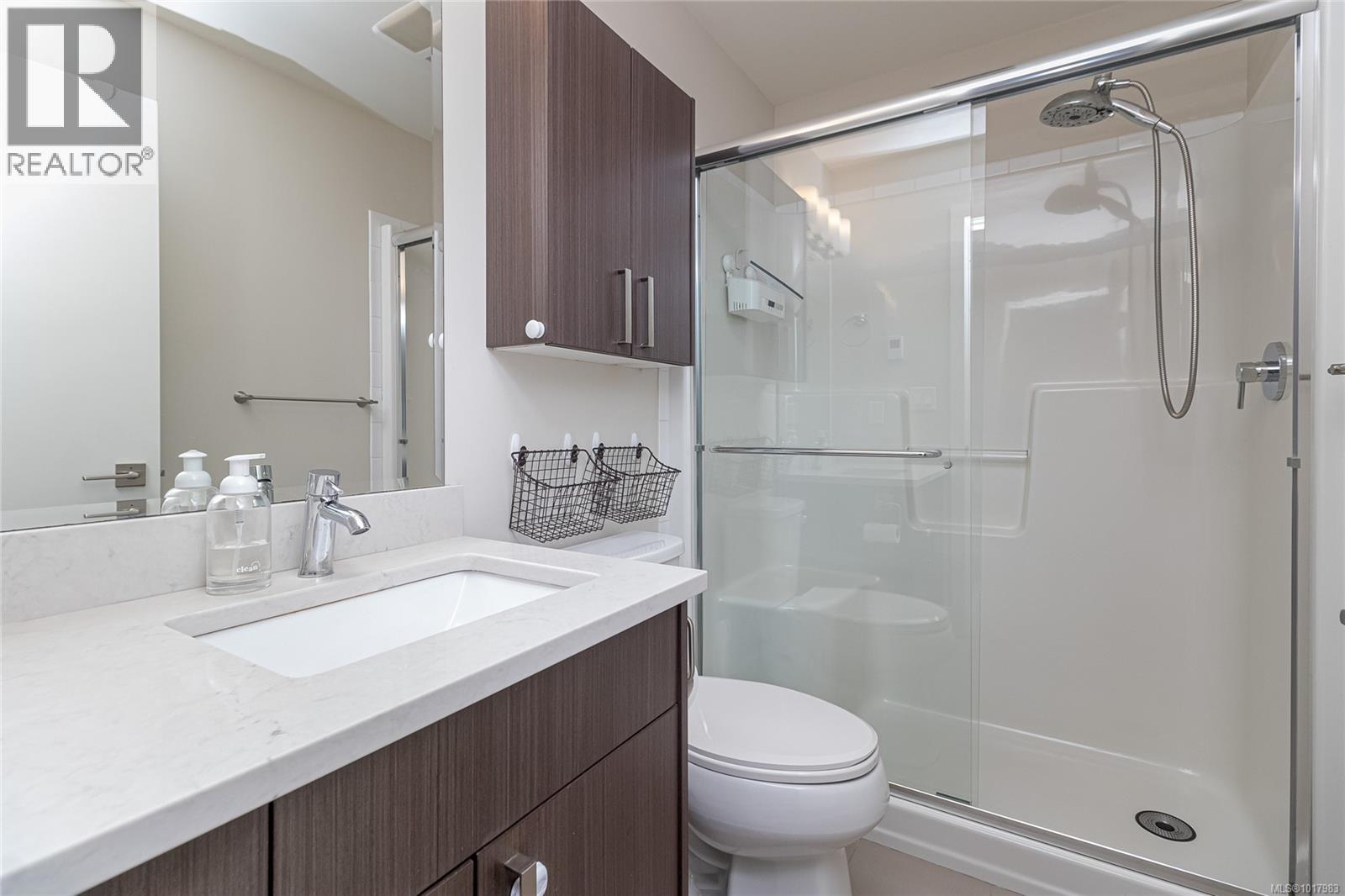 5 1900 Watkiss Way, View Royal