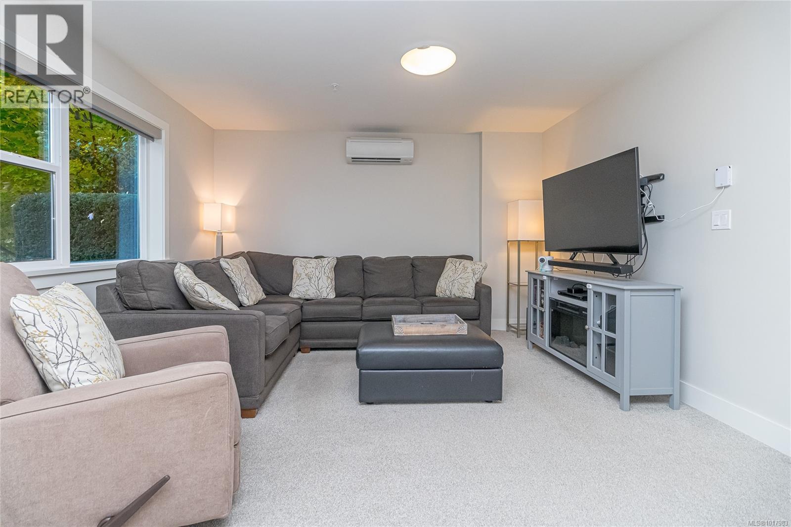 5 1900 Watkiss Way, View Royal