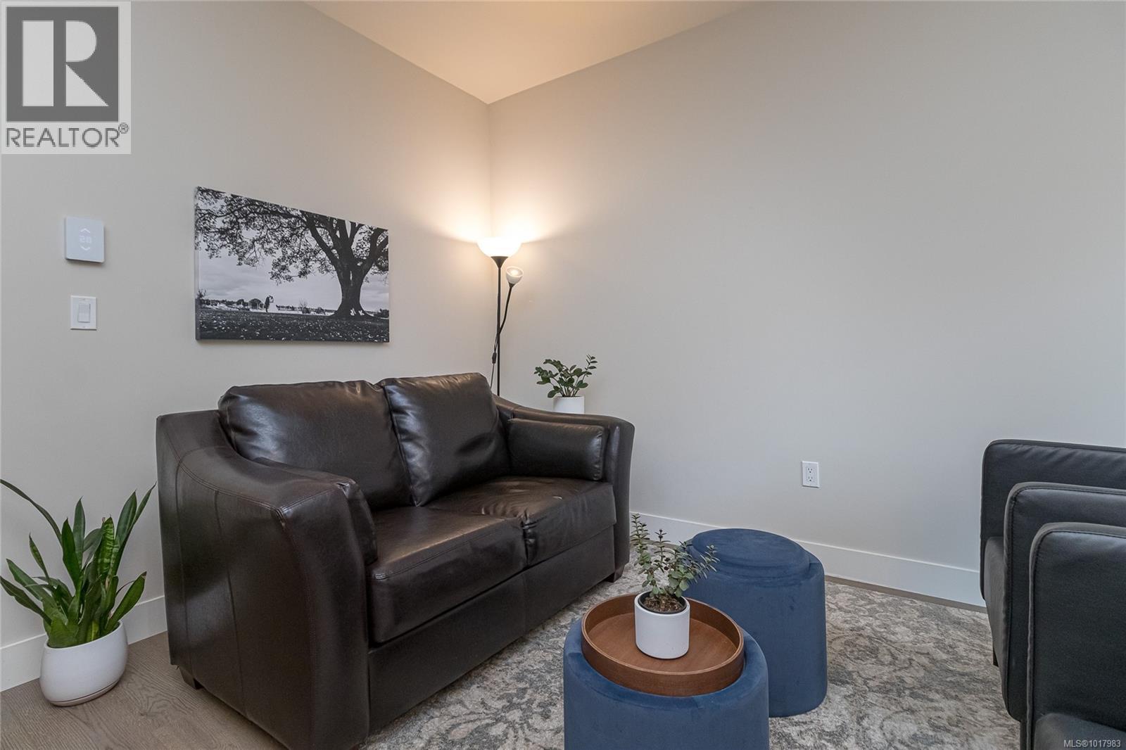 5 1900 Watkiss Way, View Royal