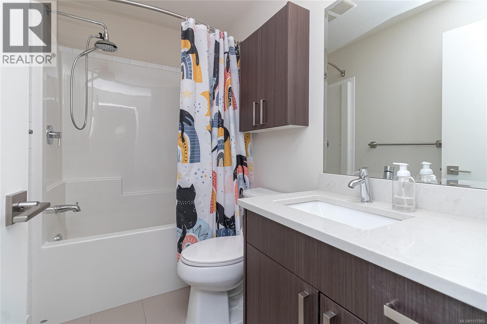 5 1900 Watkiss Way, View Royal