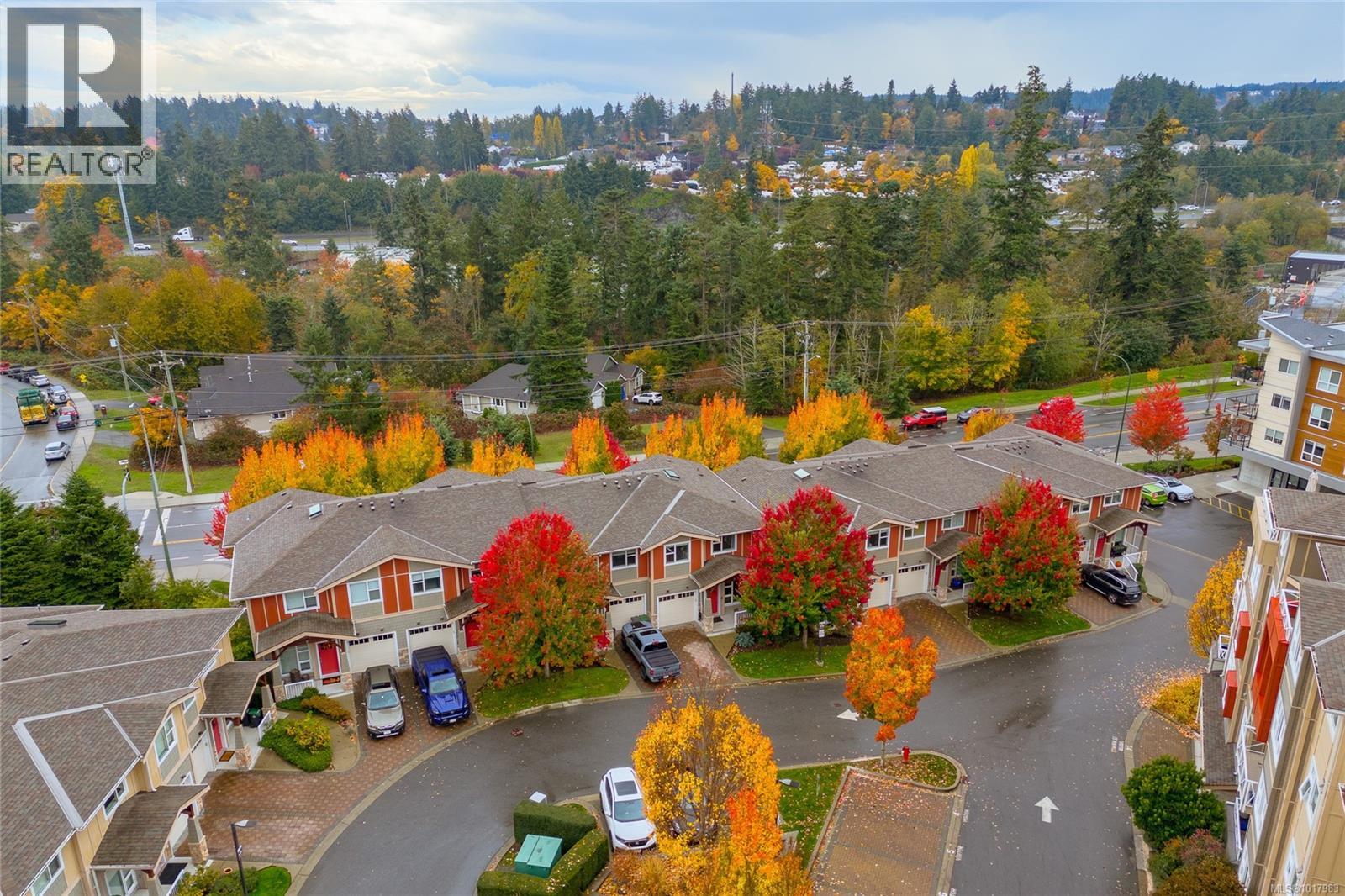 5 1900 Watkiss Way, View Royal