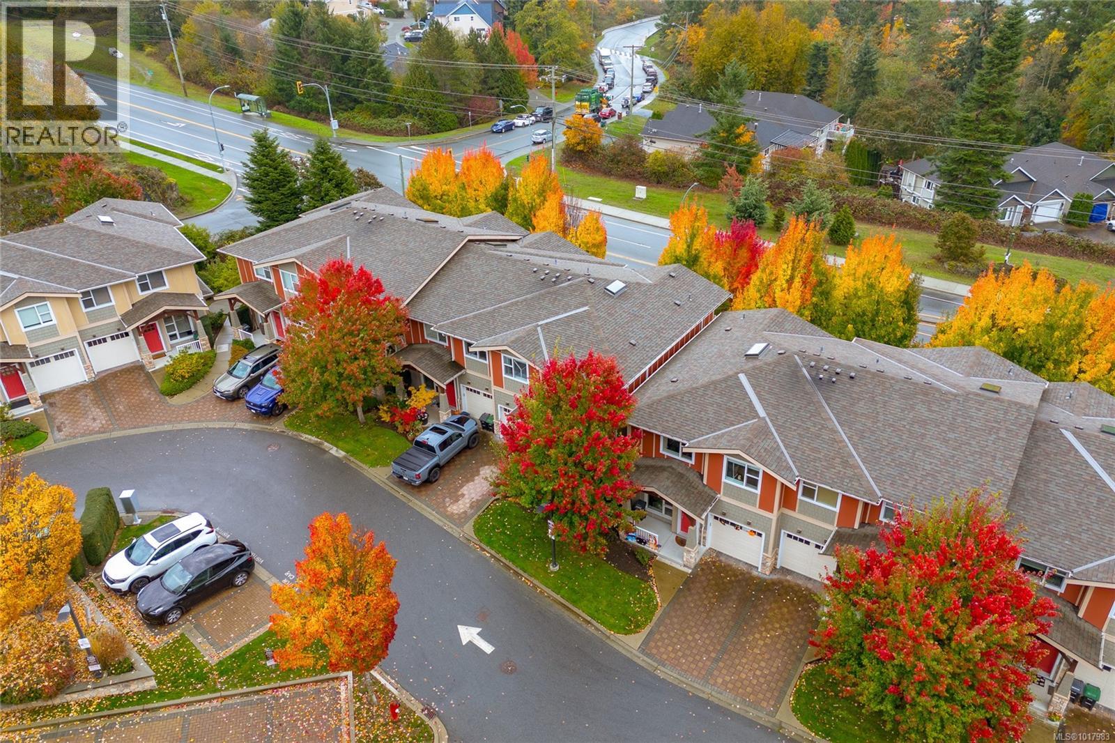 5 1900 Watkiss Way, View Royal