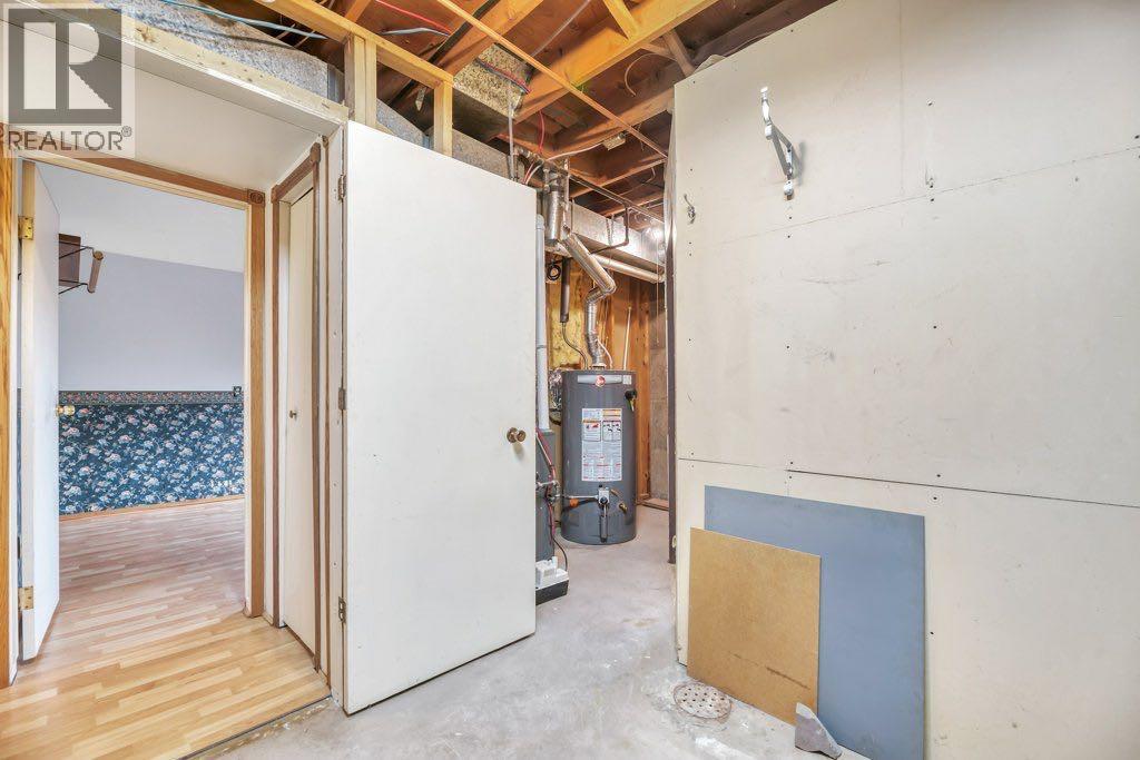 Single Family House Bi-level for Sale in   Avenue SE Dover Calgary 
