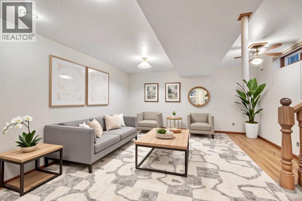 Single Family House Bi-level for Sale in   Avenue SE Dover Calgary 