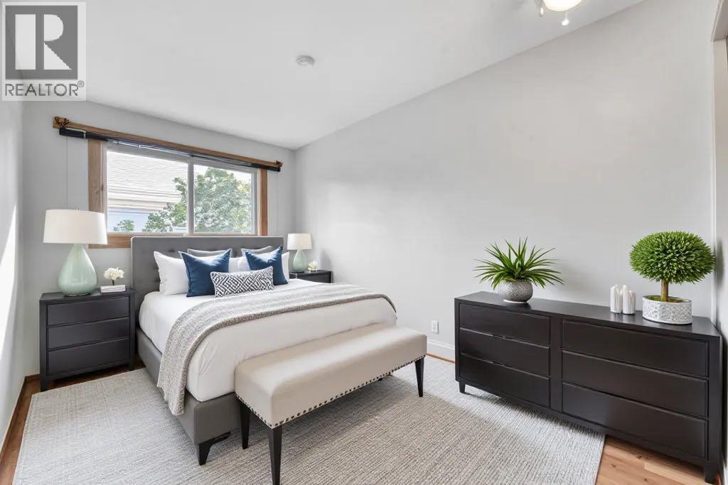 Single Family House Bi-level for Sale in   Avenue SE Dover Calgary 
